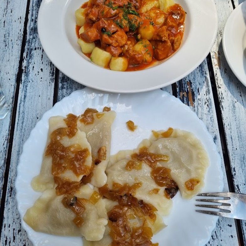 11 Najlepszych Pierogarni w Warszawie